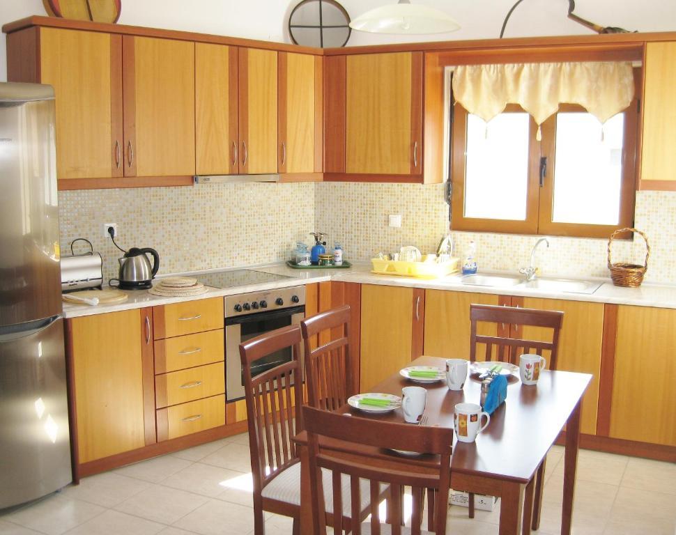 Vrisi Apartments & Villa Pitsidia Oda fotoğraf